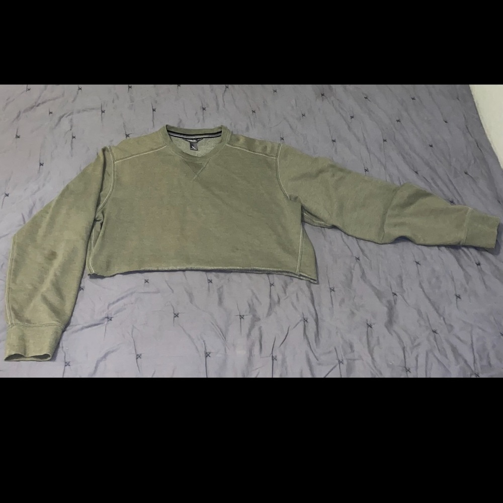 Eddie Bauer army green pull over cropped